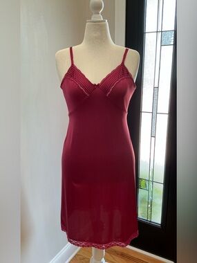 Vintage Sears Women’s Wine Red Slip Nightdress 1970’s